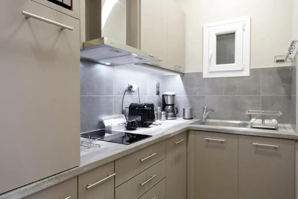 “Zeus”, Stylish Luxury Business Suite In The Heart Of Athens. Zewnętrze zdjęcie